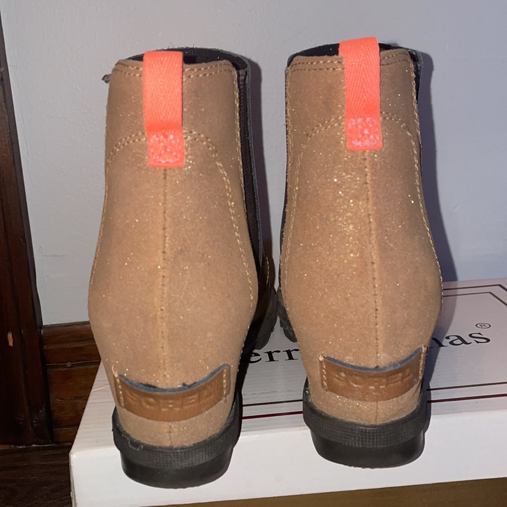 Sorel boot - Picture 2 of 5